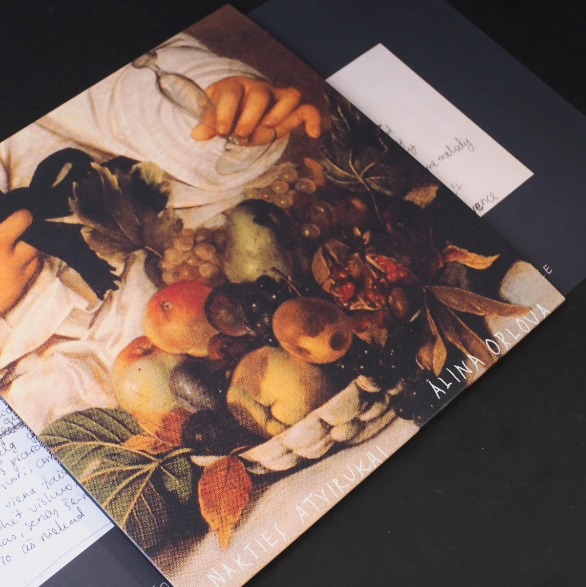 Front cover of Alina Orlova – Nakties Atvirukai featuring fruit still life.